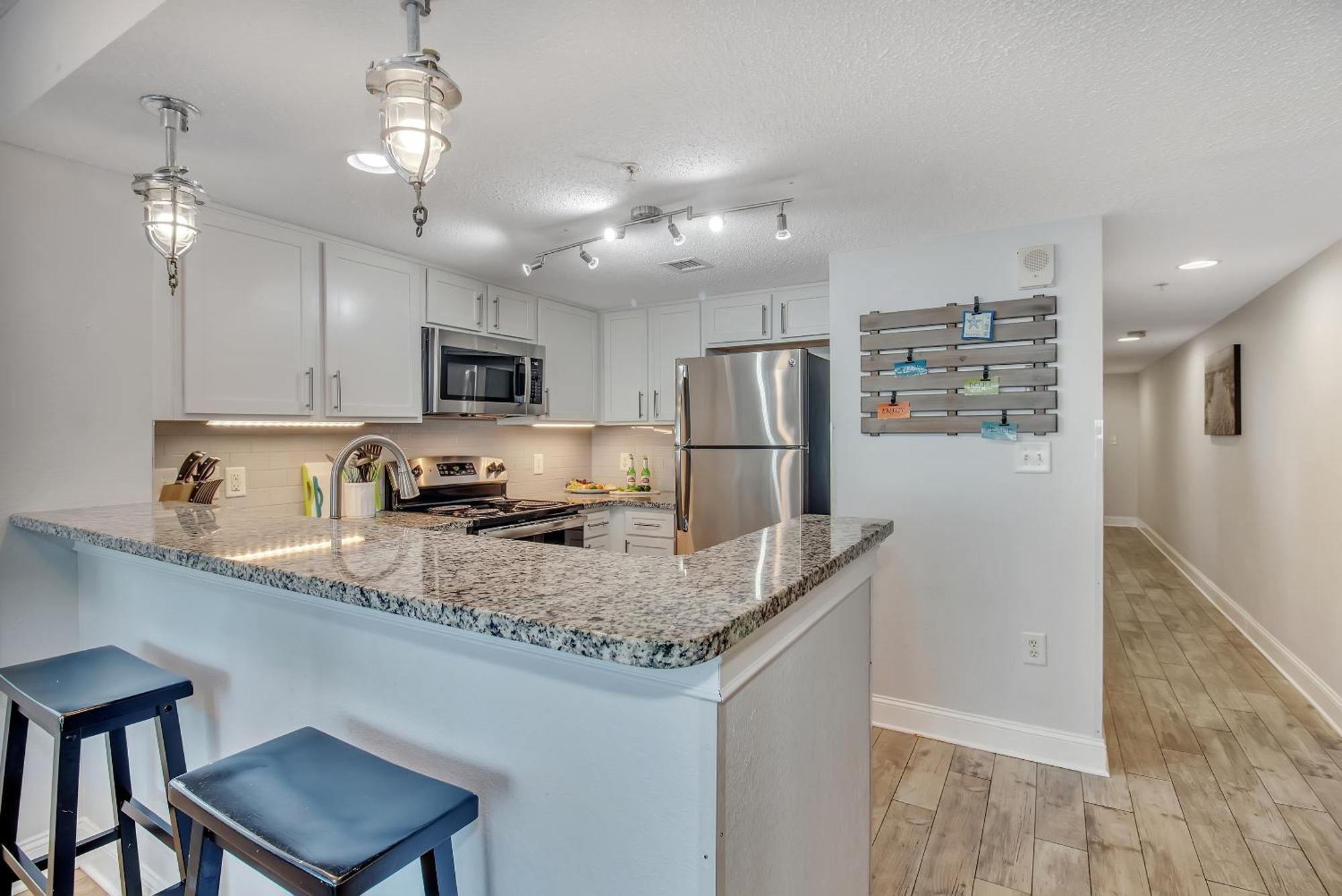 Oceanfront Work From Here Central Location! 1157 Myrtle Beach Exteriör bild